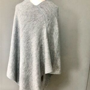 Fratelli Talli Wool Alpaca Rayon Blend Poncho Pull-Over